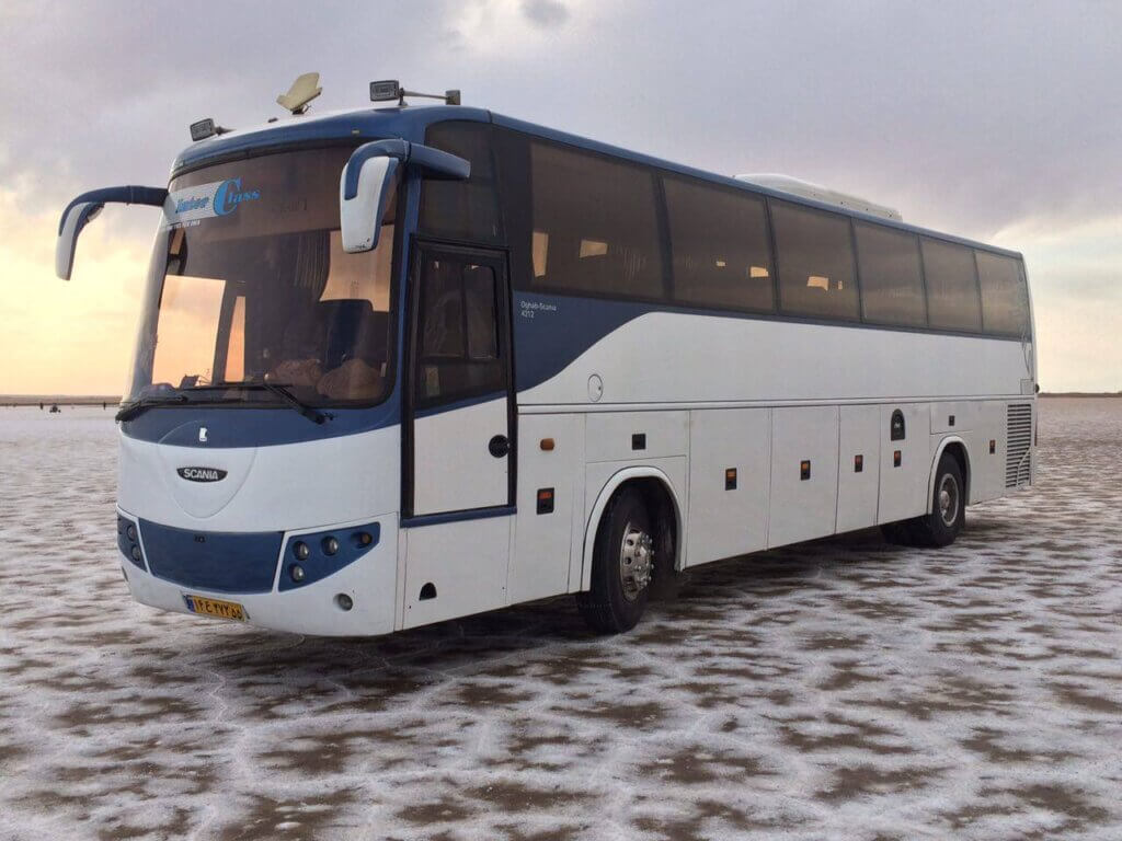 اجاره اتوبوس در تهران با ناوگان مجهز شرکت تهران تراول برای سفرهای بین شهری و دربستی